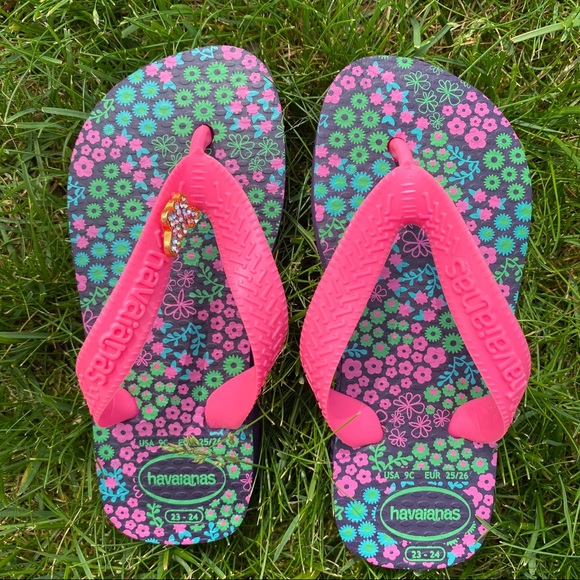Havaianas Girls Flip Flops w/Charm - Picture 1 of 5